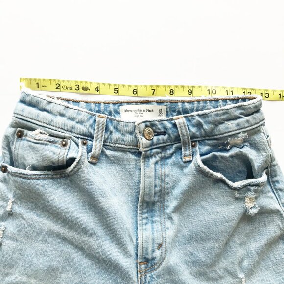 ABERCROMBIE The Mom High Rise Jeans Curve Love Light Wash Womens 24 - Picture 10 of 10
